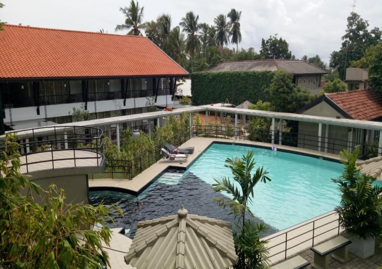 Garden Beach Hotel Kalutara Extérieur photo